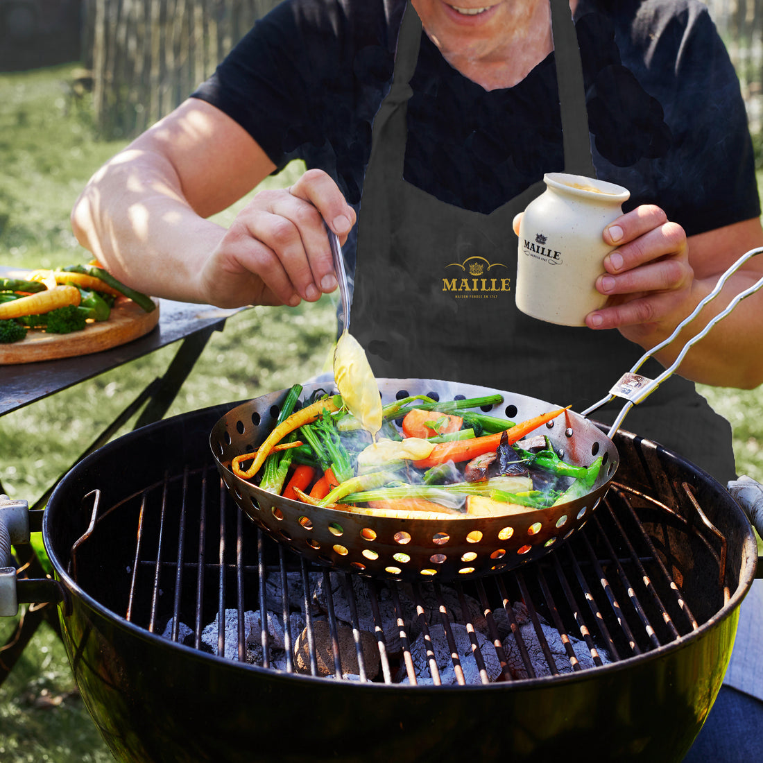 maille-tablier-noir-tablier-de-cuisine-noir-maille image 3